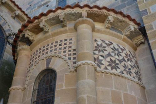 Abbatiale romane Saint -Austremoine XIIème siècle