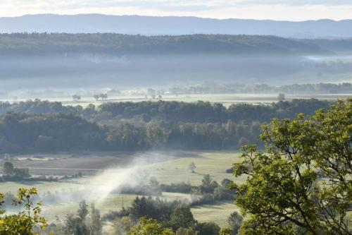 Vue depuis la côte de l'Heule  au dessus de Châtillon