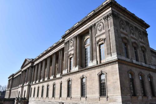 Le Louvre (aile construite entre 1659 et 1664) par Louis Le Vau à la demande de Louis XIV