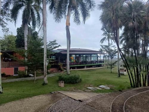 Kaeng Krachan NP Boathouse Paradise Resort