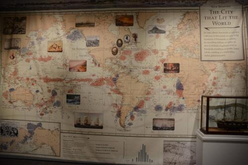 Carte représentant la position des baleiniers au cours des siècles