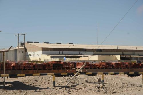 Plaques de cuivre sur un train en provenance de la mine. 