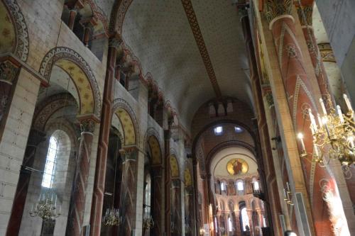 Abbatiale romane Saint -Austremoine XIIème siècle