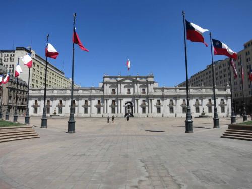 Palais de la Moneda (Palais présidentiel - la présidente y travaille mais n'y réside pas) 