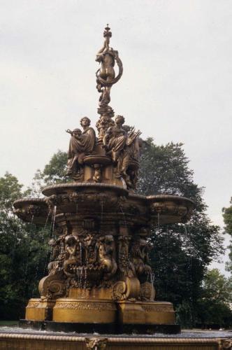 Edimbourg - Fontaine Ross, dans les jardins de Princes Street