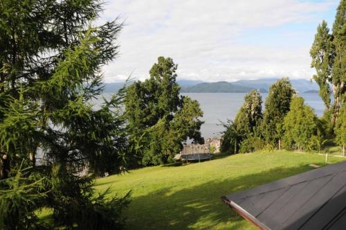 Vue sur le lac Puyehue depuis notre hébergement 