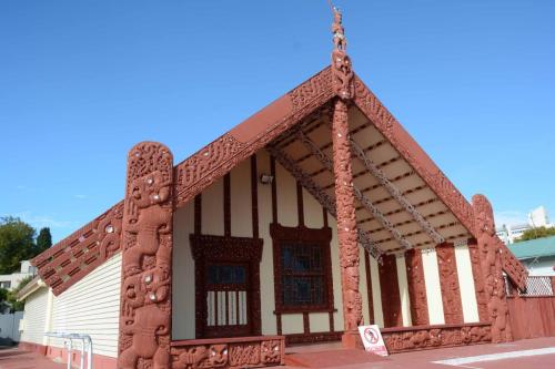 Maison communale Maori (Marae) - interdit aux non-maoris car lieu sacré 