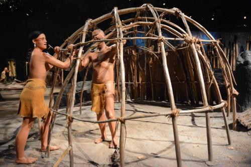 Construction d'une hutte