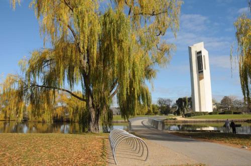 Carillon national offert par l'Angleterre à l'occasion du 50ème anniversaire de Canberra en 1963 