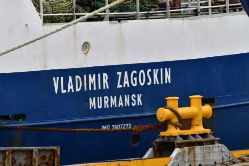 Bâteau de pêche russe en escale à Batsfjord