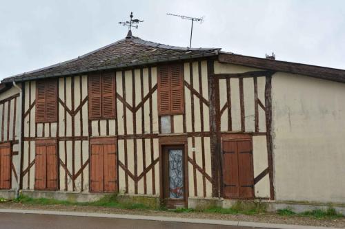 10 Saint-Léger-sous-Margerie