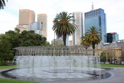 Fontaines dans les jardins du parlement
