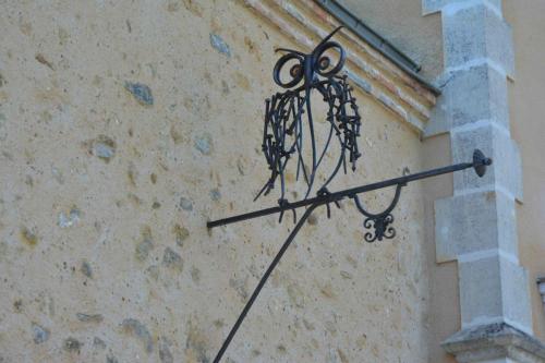 Asnières-sur-Vègre (Sarthe)