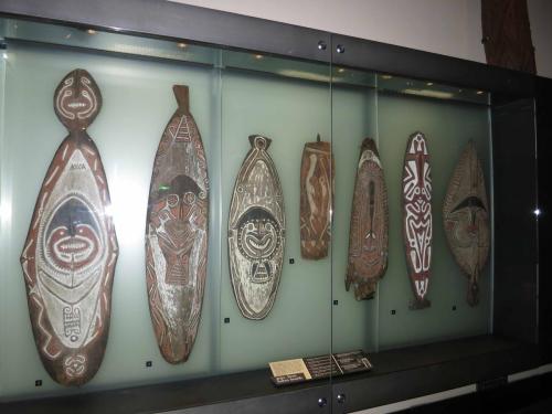 Musée nationale - Collection de boucliers de Papouasie-Nouvelle Guinée