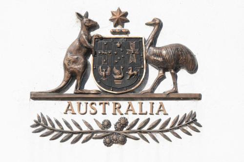 Blason à l'entrée de l'ancien parlement