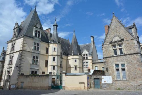 Hotel du Grabatoire 1545 actuel évêché