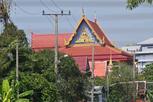 Wat Suan Yai (Suan Yai Temple) Bangkok