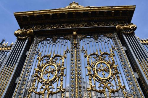 Portail palais de justice