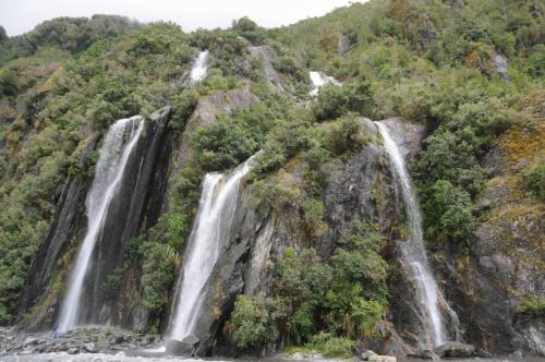 Cascades prés du glacier Franz-Josef 