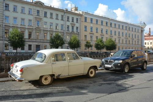 Au bord du canal Griboedova