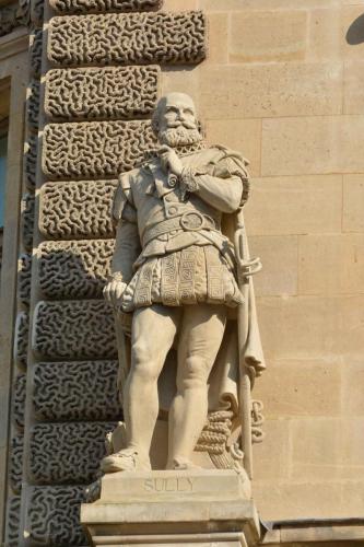 Le Louvre - Statue de Sully (Maréchal de France, Ministre d'Henry IV - 1559-1641)