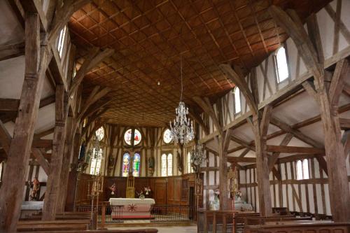 Eglise Saint-Jacques et Saint-Philippe (10 Lentilles)