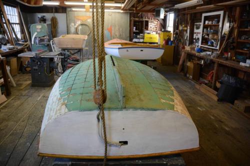 Réparation de petits bateaux