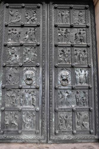 Cathédrale St Pierre (13 ème s.)