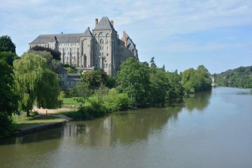 Abbatiale Saint-Pierre  de Solesmes (Sarthe)