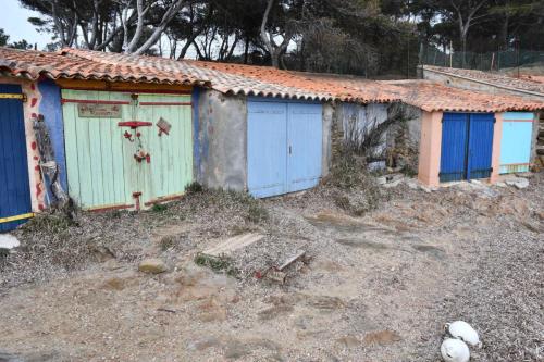 Près de la plage de Brégançon