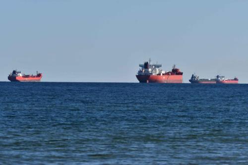 Bateaux en attente pour entrer dans la mer Baltique