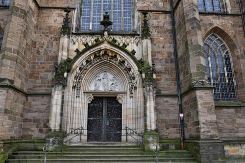 Cathédrale St Pierre (13 ème s.)