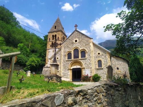 Eglise des hameaux d'Auris