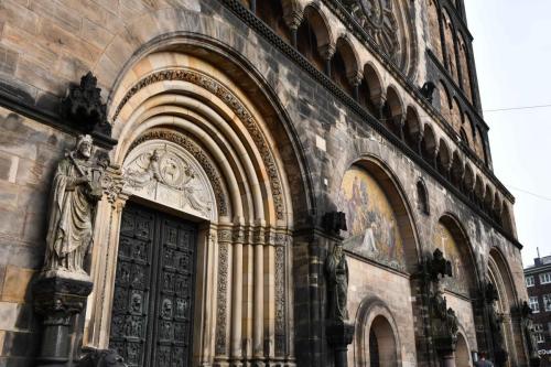 Cathédrale St Pierre (13 ème s.)