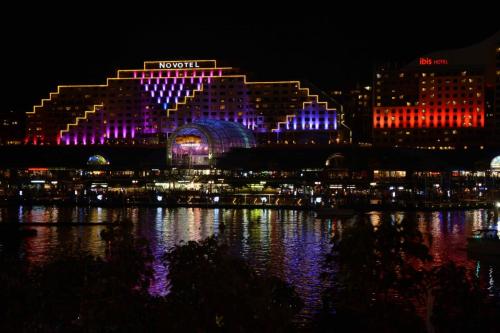 Festival Vivid Sydney 2014 - Même les hotels participent aux éclairages du festival 