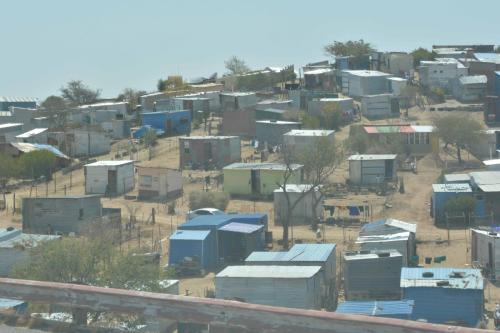 Sur la C28, à la sortie de Windhoek, en direction de Daan Viljoen
