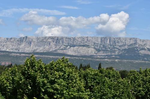 Montagne Sainte-Victoire, depuis Peynier
