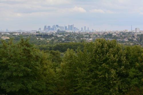 Quartier de la Défense depuis la terrasse du Château de Saint-Germain-en-Laye
