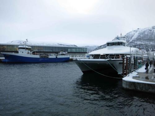 Ferry qui doit nous emmener à Harstad