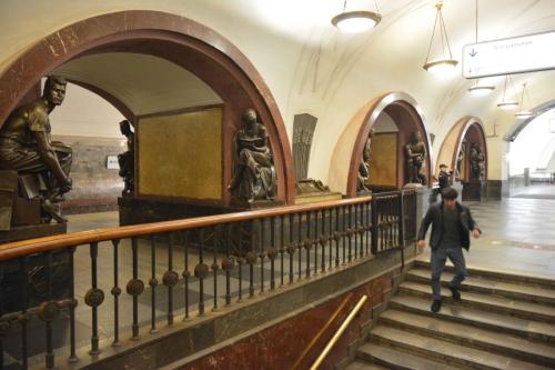 Station Ploshtchad Revolyutsii