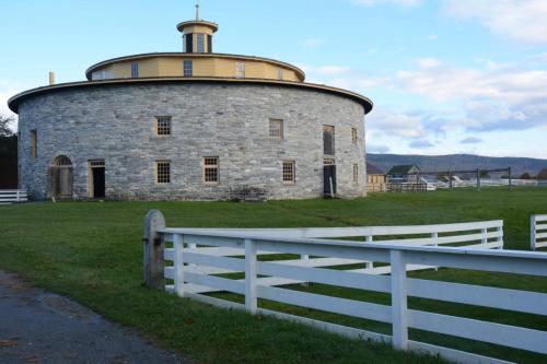 Hancock Shaker Village -Grange ronde