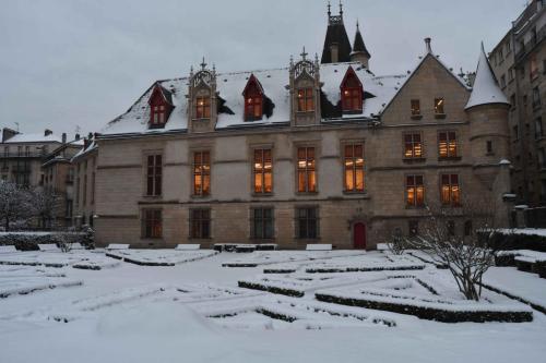 Hotel des archeveques de Sens