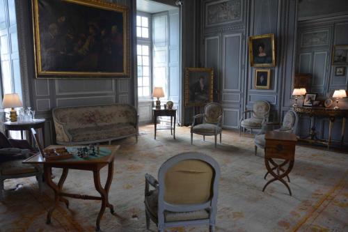 Le salon XVIIIe Château du Plessis-Bourré (Maine et Loire)