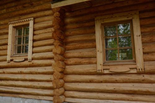 Eglise Orthodoxe de Nellim près de la frontière Russe, construite en 1987