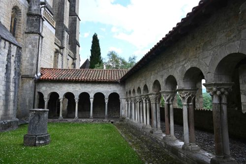 Cathédrale Sainte-Marie à Saint-Bertrand-de-Comminges