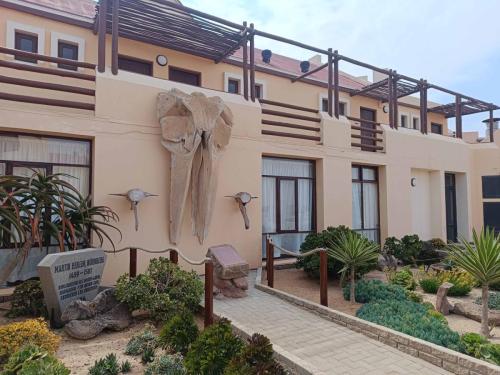 Cape Cross Lodge