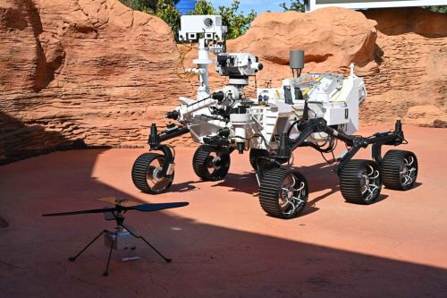Rover Persévérance (réplique taille réelle)