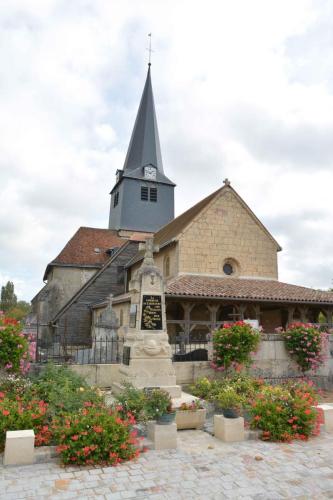 Eglise Saint-Georges de Larzicourt (51 Marne)