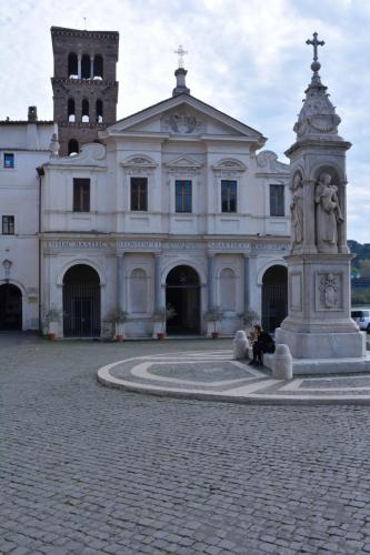 Basilique Saint-Barthélemy-en-l'Île
