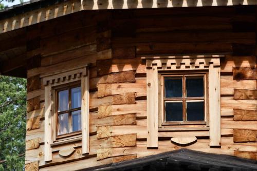 Eglise Orthodoxe de Nellim près de la frontière Russe, construite en 1987